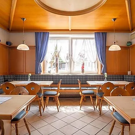 Han/Misafirhane Landgasthof Krone Offingen